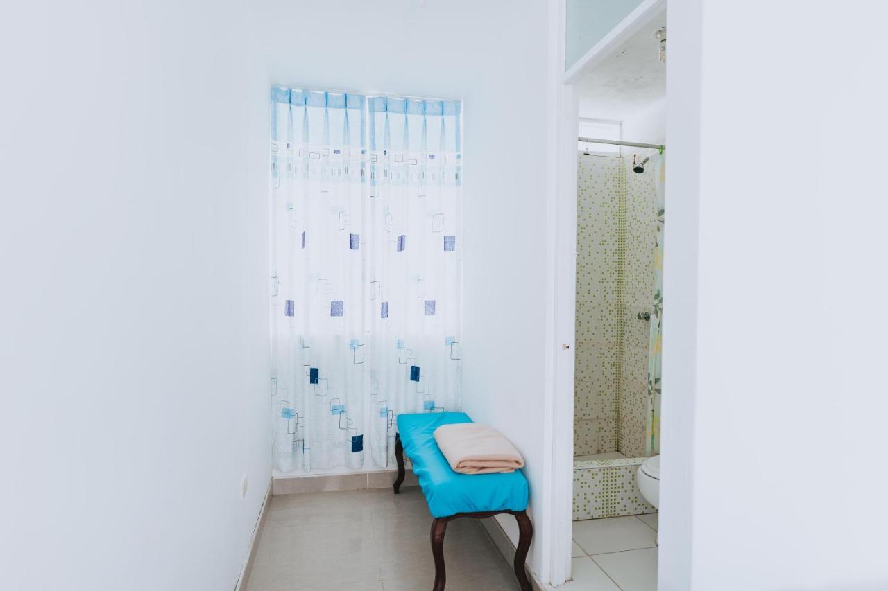 Hostel Killamoon Oasis 파라카스 객실 사진